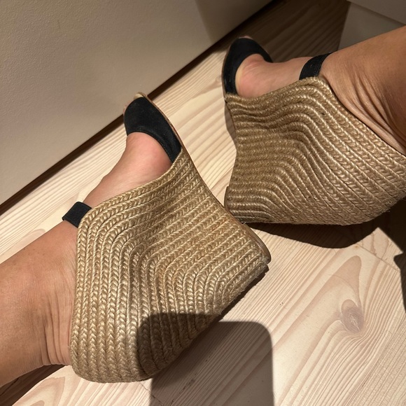 Christian Louboutin Size 39 Espadrilles - Picture 16 of 16